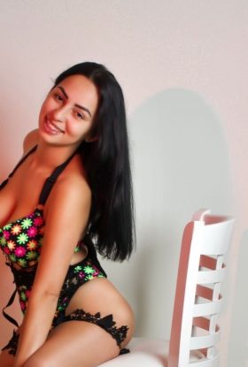 aishabrunette